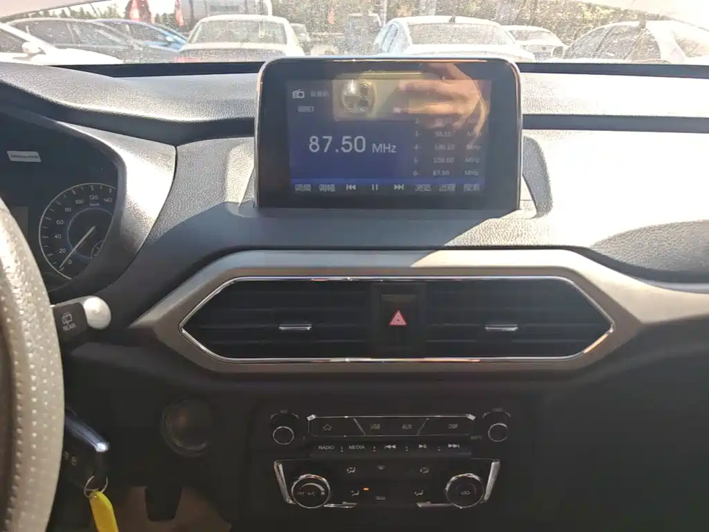 Dongfeng Fengguang Fengguang S560 2019 2018 1.8L Manual Urban 5-seater