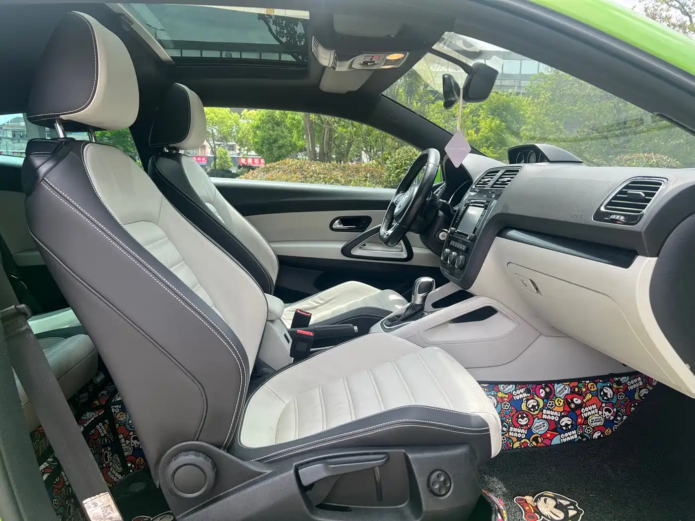 Volkswagen Scirocco 2015 2.0TSI Luxury Edition фото 9