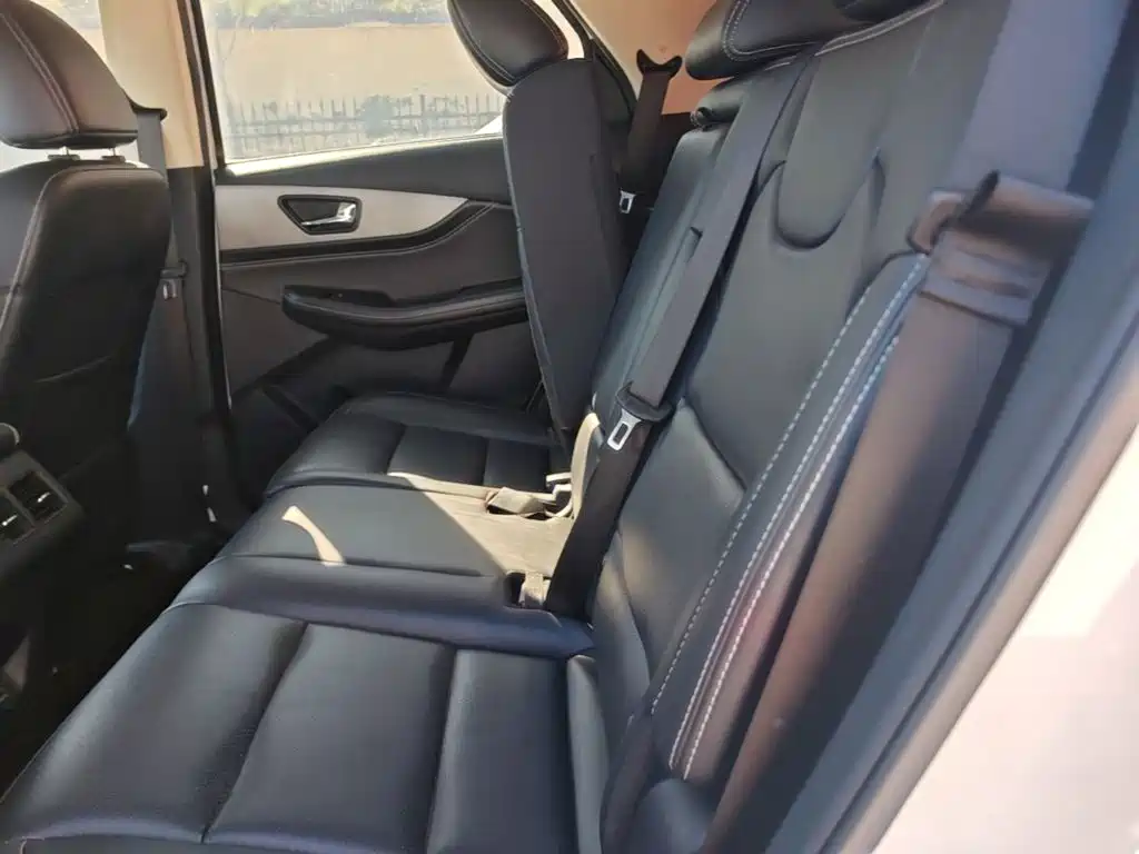 Dongfeng Fengguang Fengguang S560 2019 2018 1.8L Manual Urban 5-seater