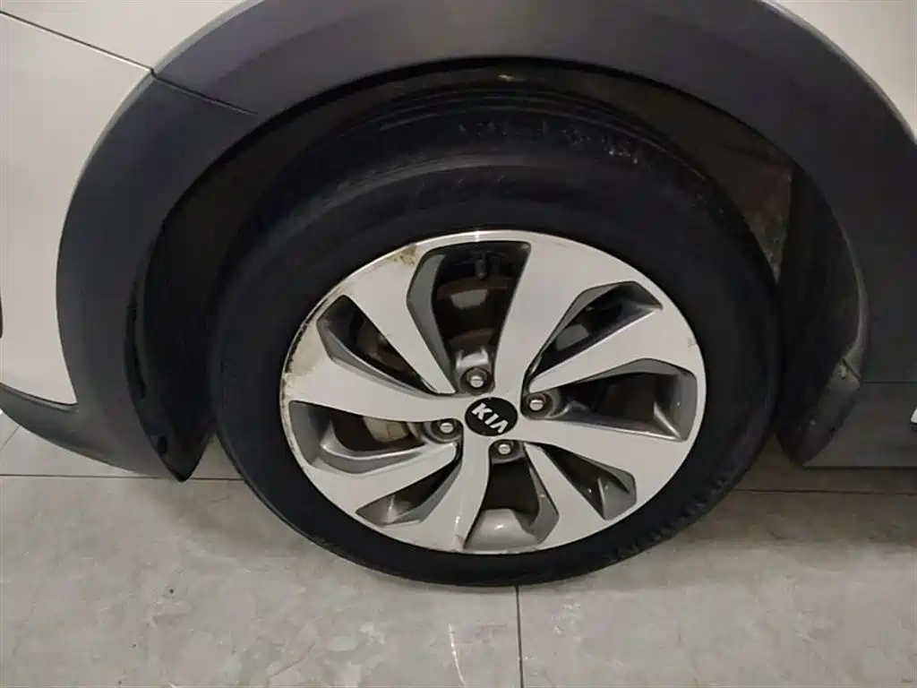 Kia KX CROSS 2017 1.4L AT GLS фото 23
