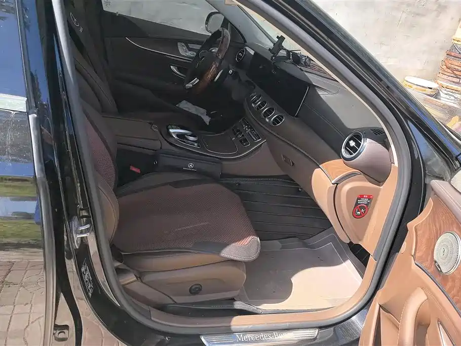 Mercedes-Benz E-Class 2018 Facelift E 300 L Luxury фото 8