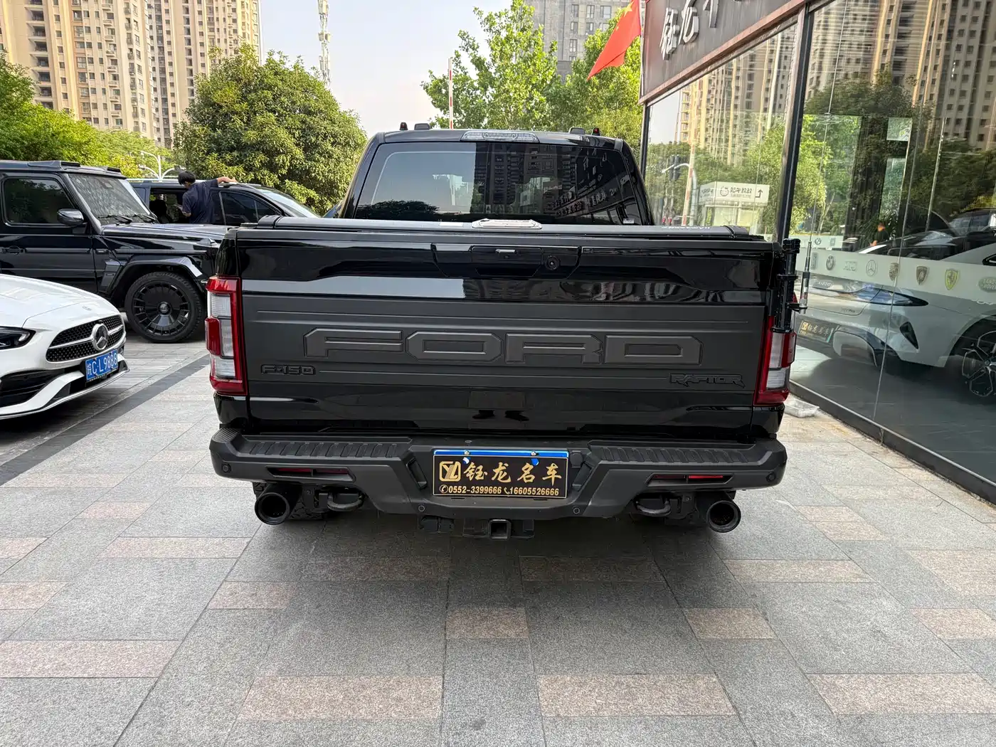 FORD F-150 RAPTOR