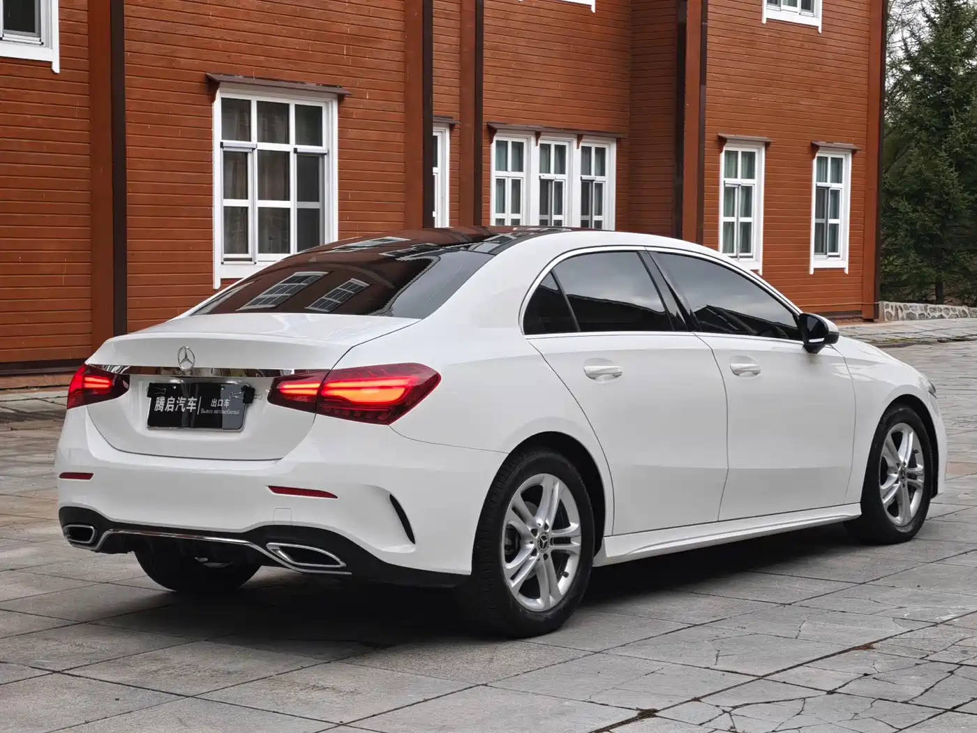 Mercedes-Benz A-Class 2023 A 180 L фото 4