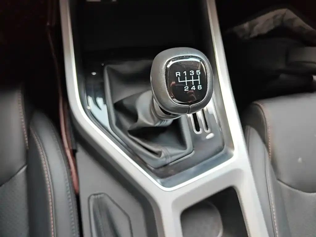 WULING AUTOMOBILE WULING JIACHEN