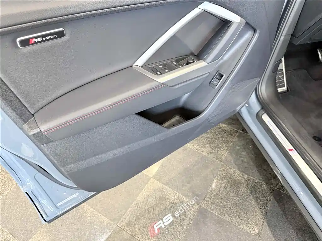 Audi Q3 2022 Model 40 TFSI RS Kit Speed Edition фото 27