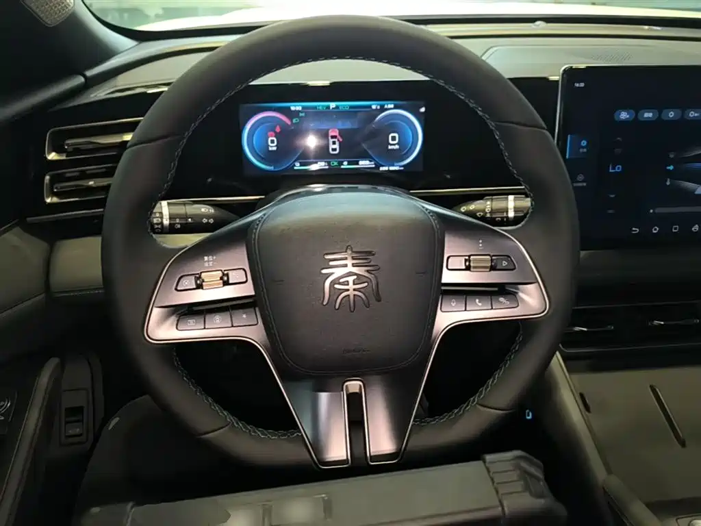 BYD Qin L 2024 DM-i 80KM Superior фото 11