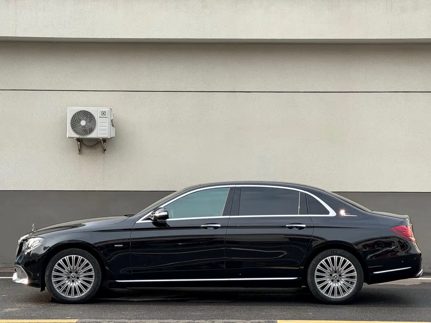 Mercedes-Benz E-Class 2020 Facelift E 300 L Exclusive фото 3