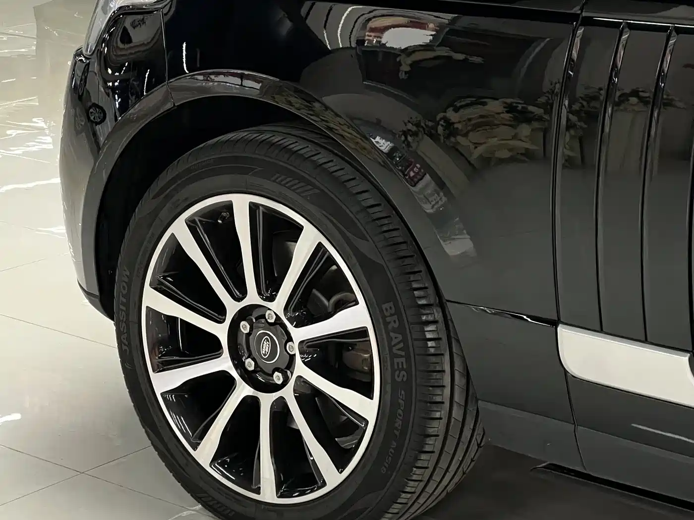 Land Rover Range Rover 2017 3.0 SC V6 Vogue фото 30
