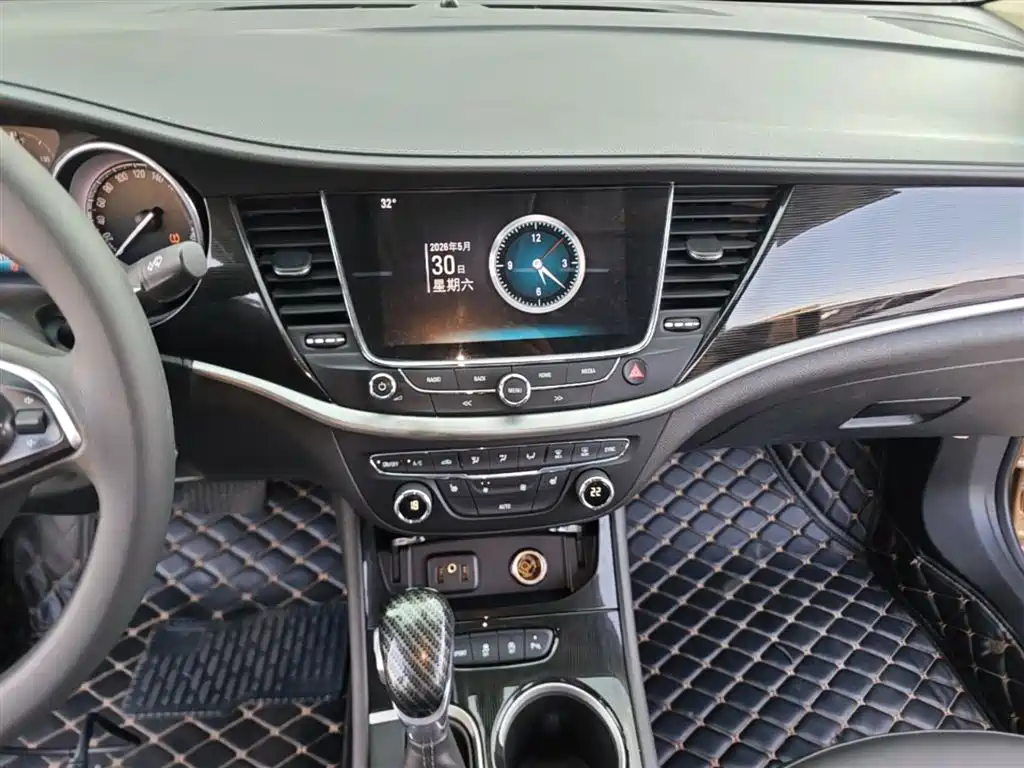 Buick Verano 2017 Sedan 20T DCT Elite фото 13