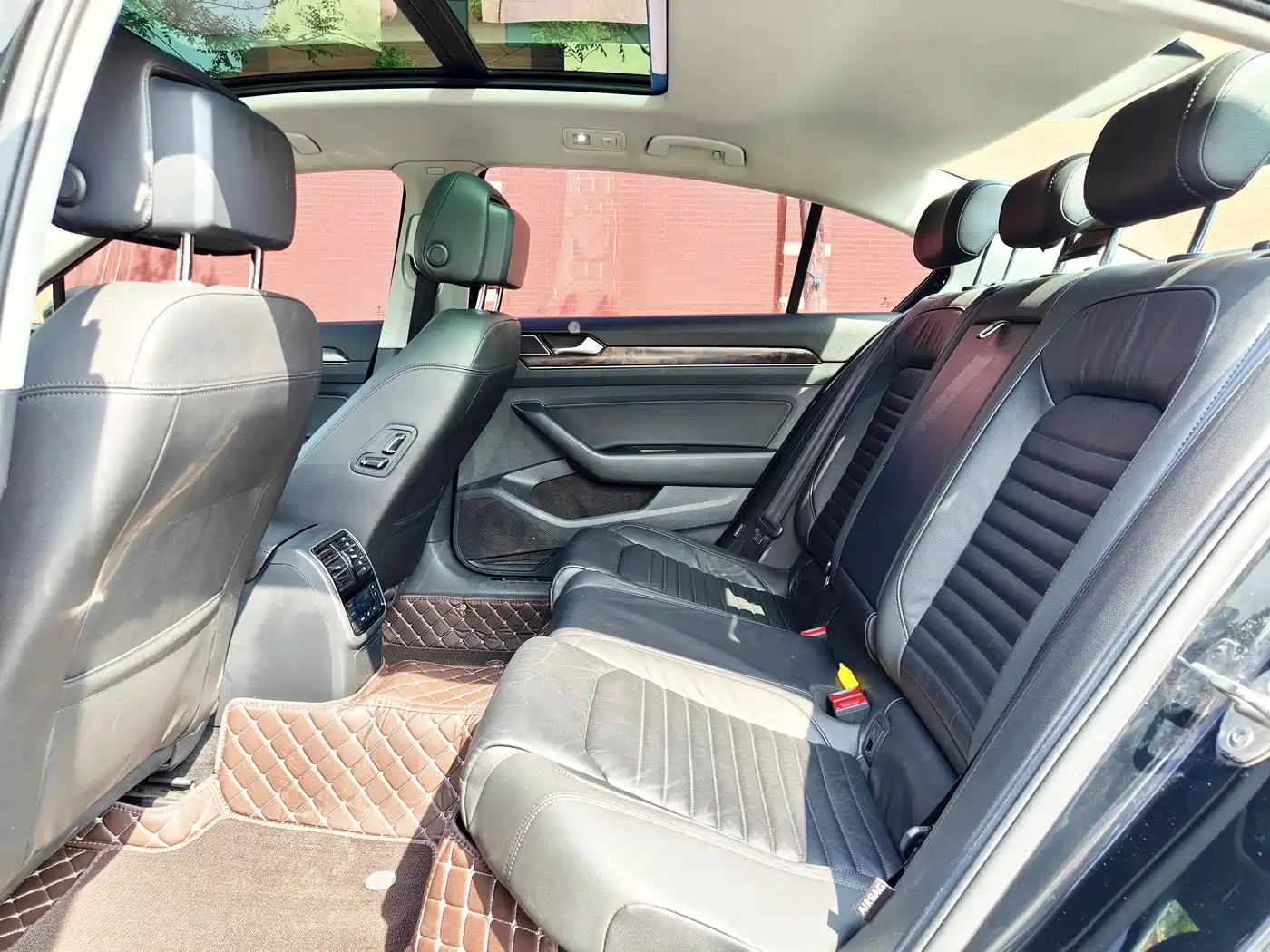 Volkswagen Magotan 2018 330TSI DSG Luxury фото 6