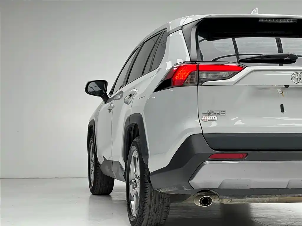 Toyota RAV4 Rongfang 2022 2.0L CVT 2WD Trend Edition фото 15