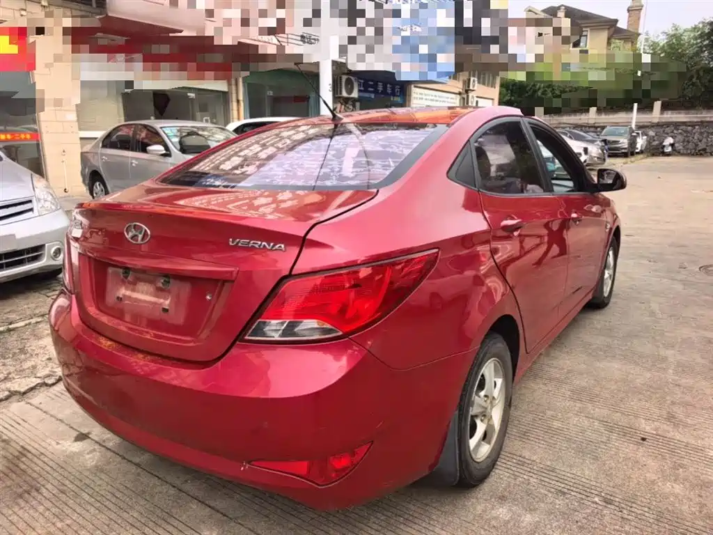 Hyundai Verna 2014 1.4L Automatic Smart GLS фото 7