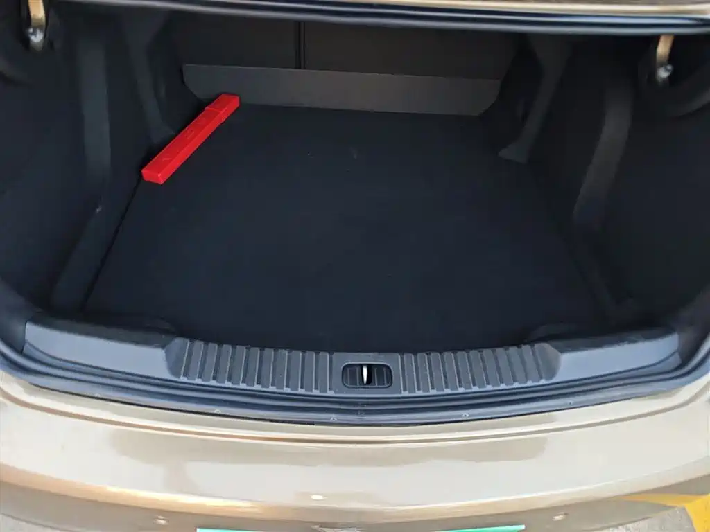 Buick Verano 2017 Sedan 20T DCT Elite фото 19