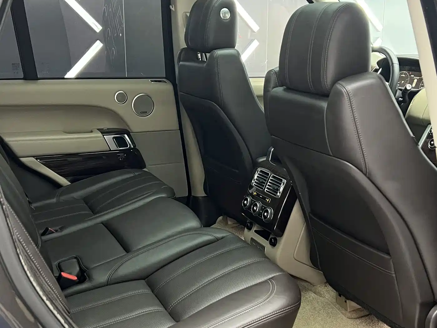 Land Rover Range Rover 2016 3.0 SC V6 Vogue фото 15