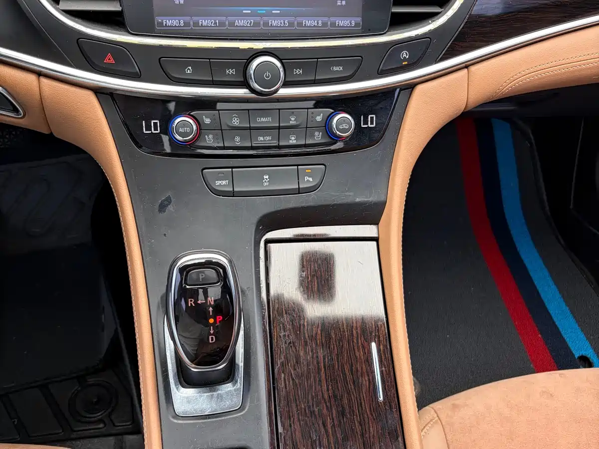 Buick LaCrosse 2016 20T Elite Type фото 12
