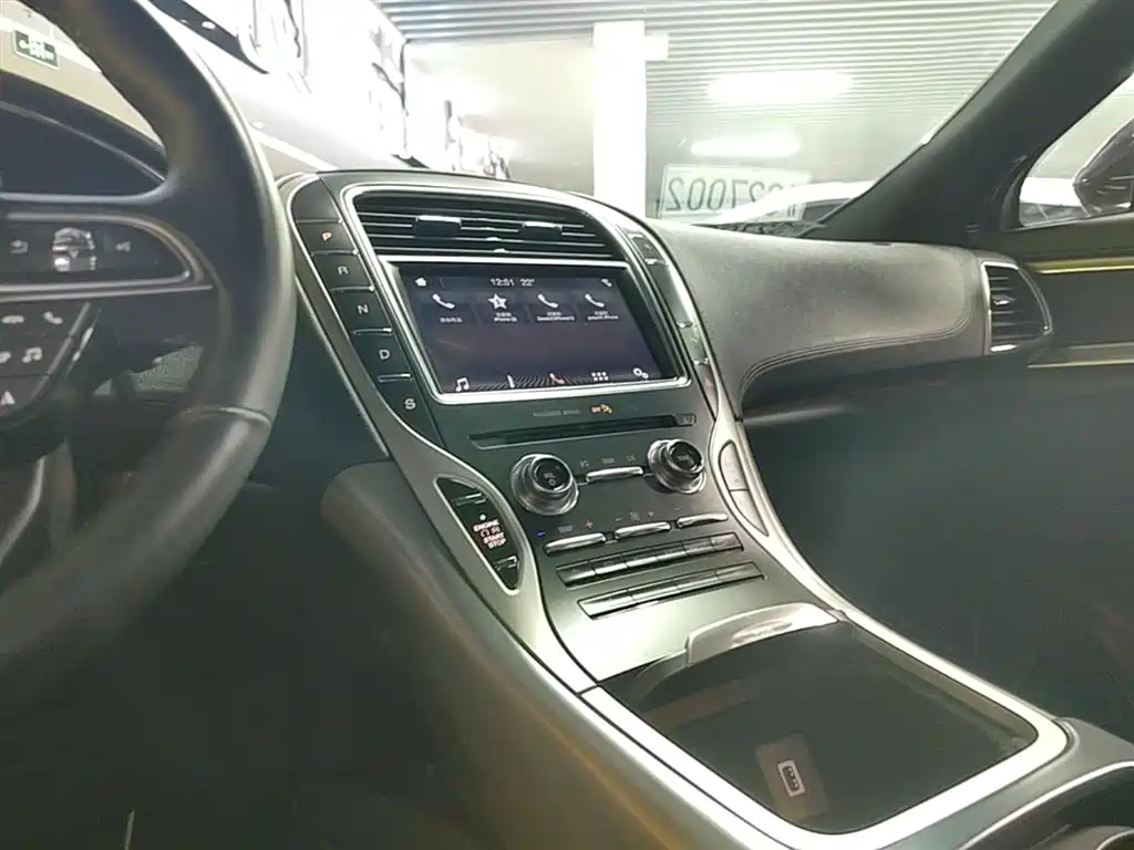Lincoln Nautilus (Import) 2019 2019 2.0T 2WD Premium Edition China VI