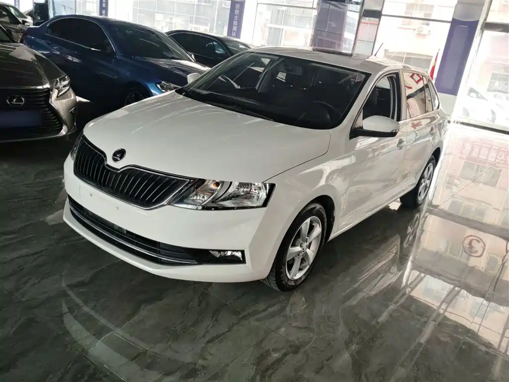 Škoda Skoda Rapid Spaceback 2019 1.5L Automatic Comfort Edition