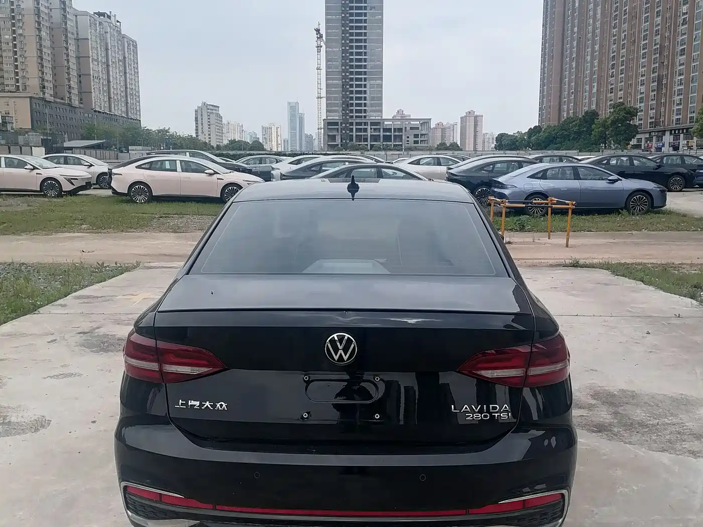 Volkswagen Lavida 2023 280TSI DSG Starlight Comfort Edition фото 8