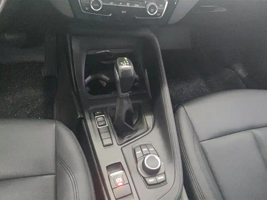 BMW X1 2019 sDrive18Li Fashion Model фото 16