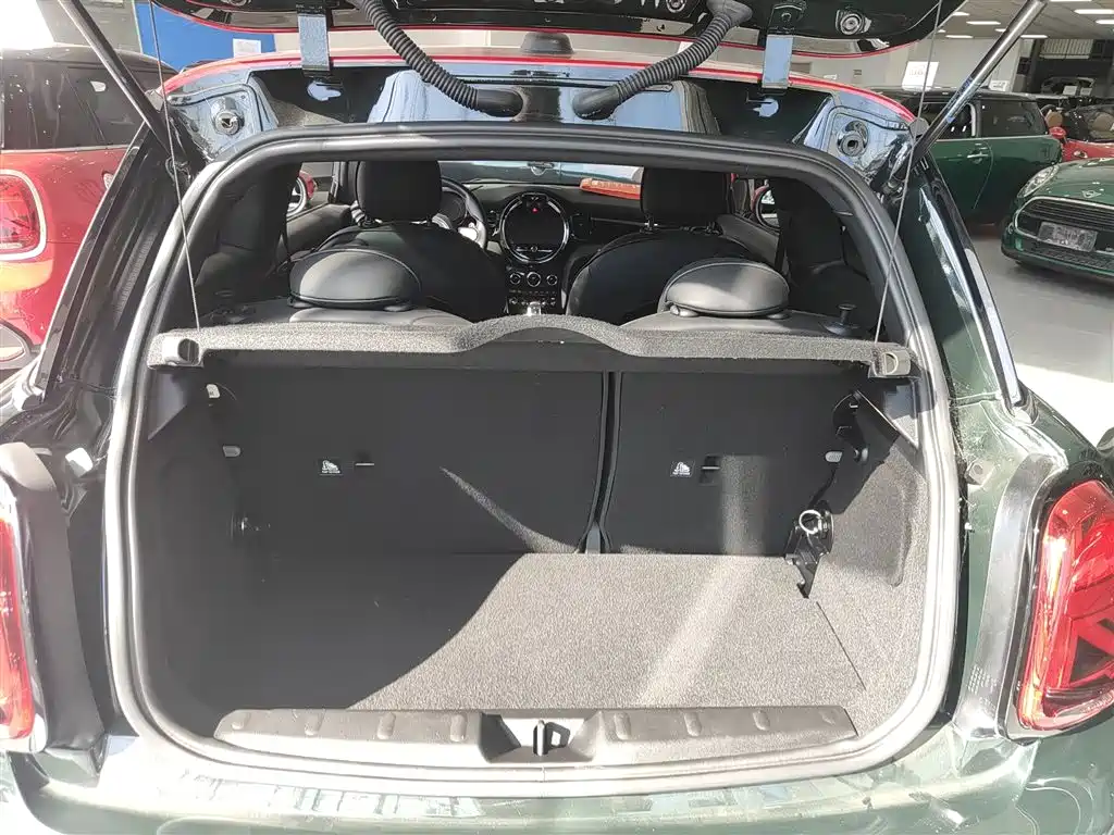 MINI JCW