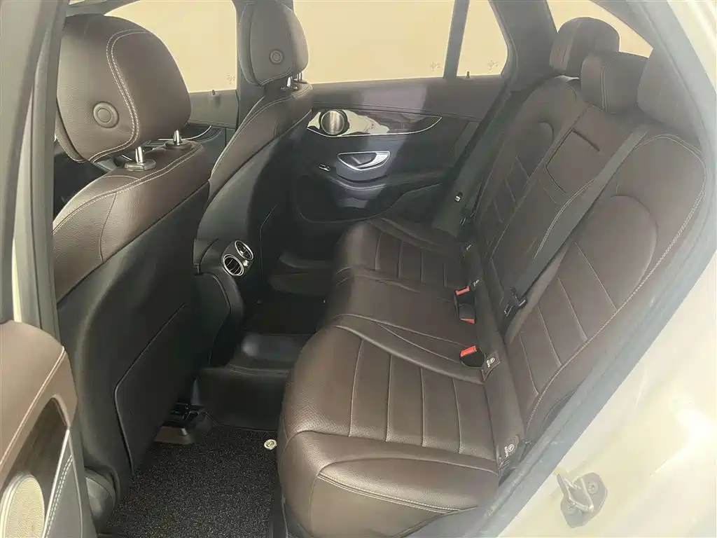 Mercedes-Benz GLC 2017 GLC 260 4MATIC Luxury фото 14
