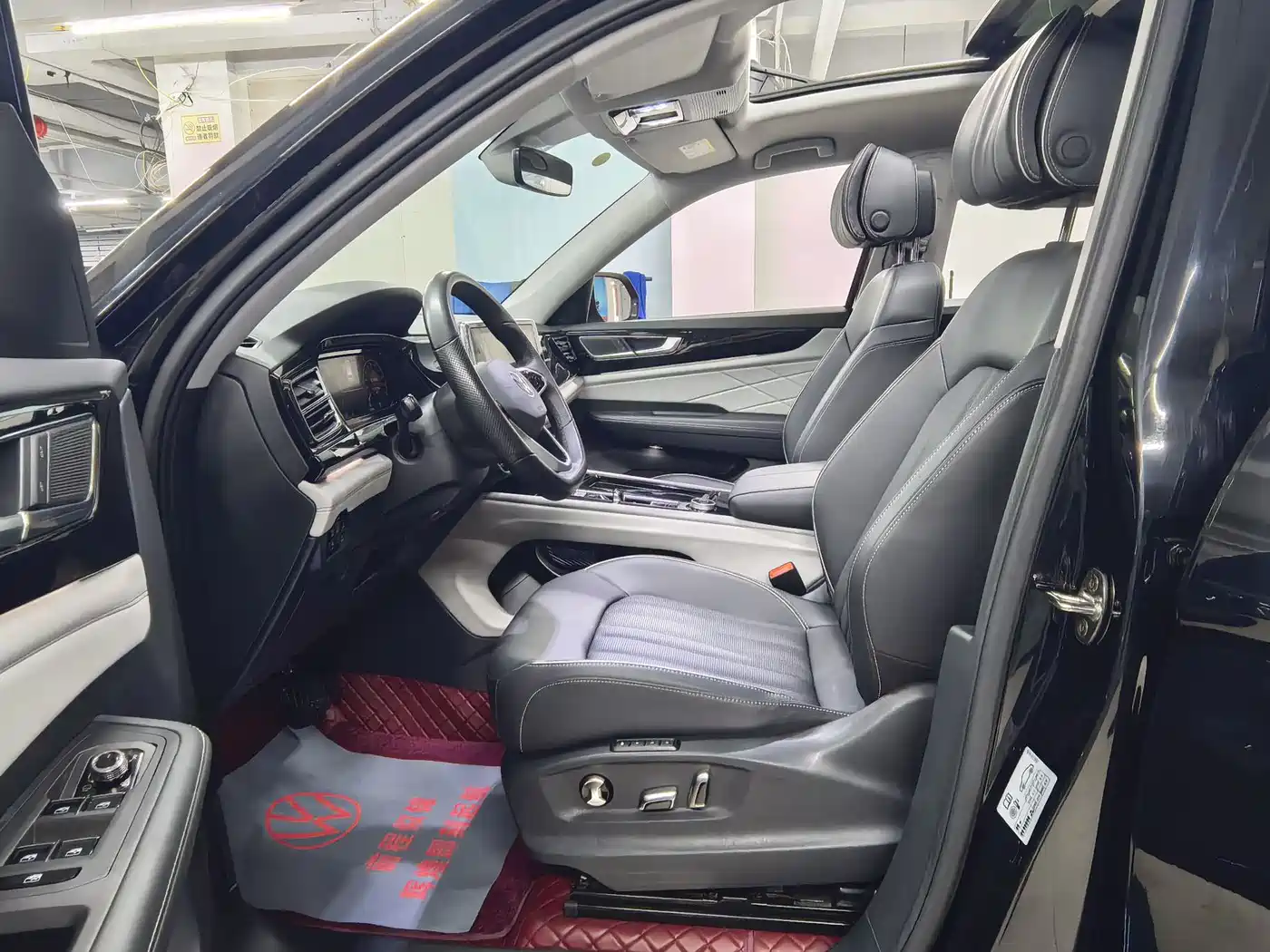 Volkswagen Teramont 2023 380TSI AWD Exclusive Luxury Edition фото 4