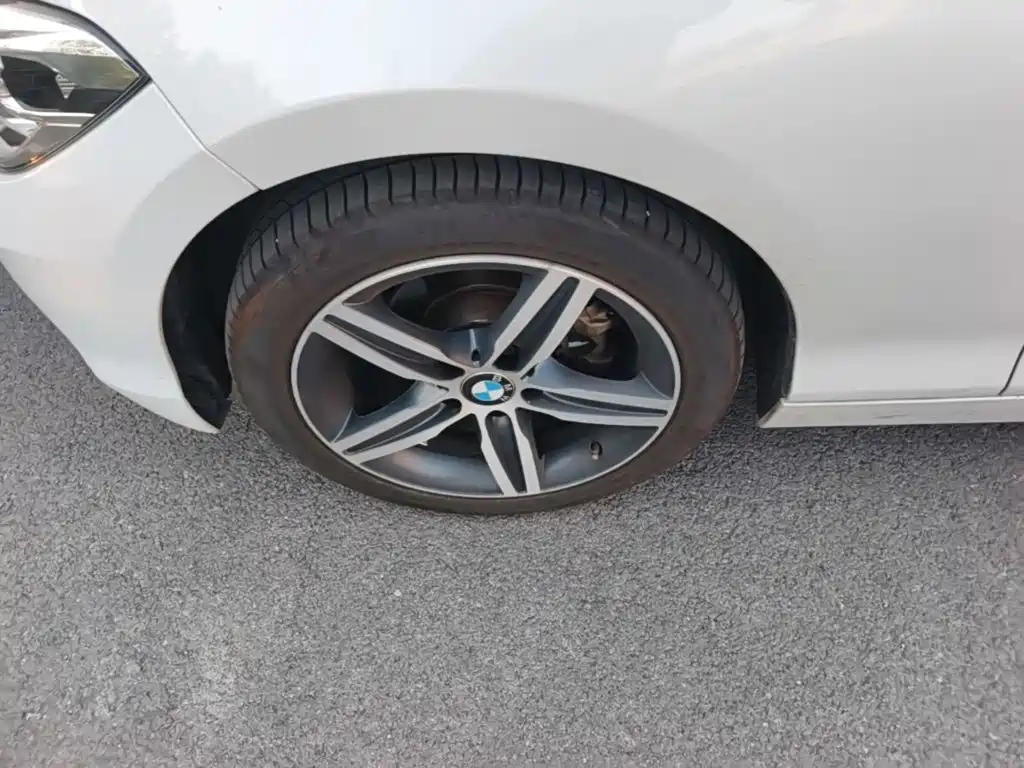 BMW 1 Series (Import) 2019 2018 118i Sport Design Package