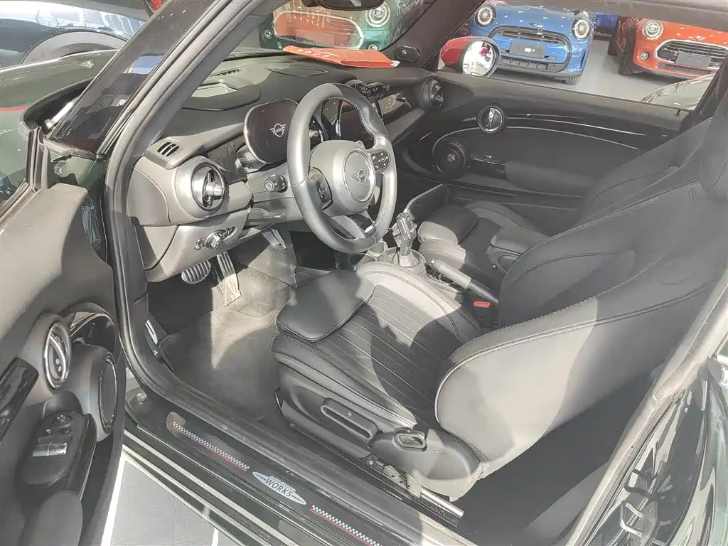 MINI JCW
