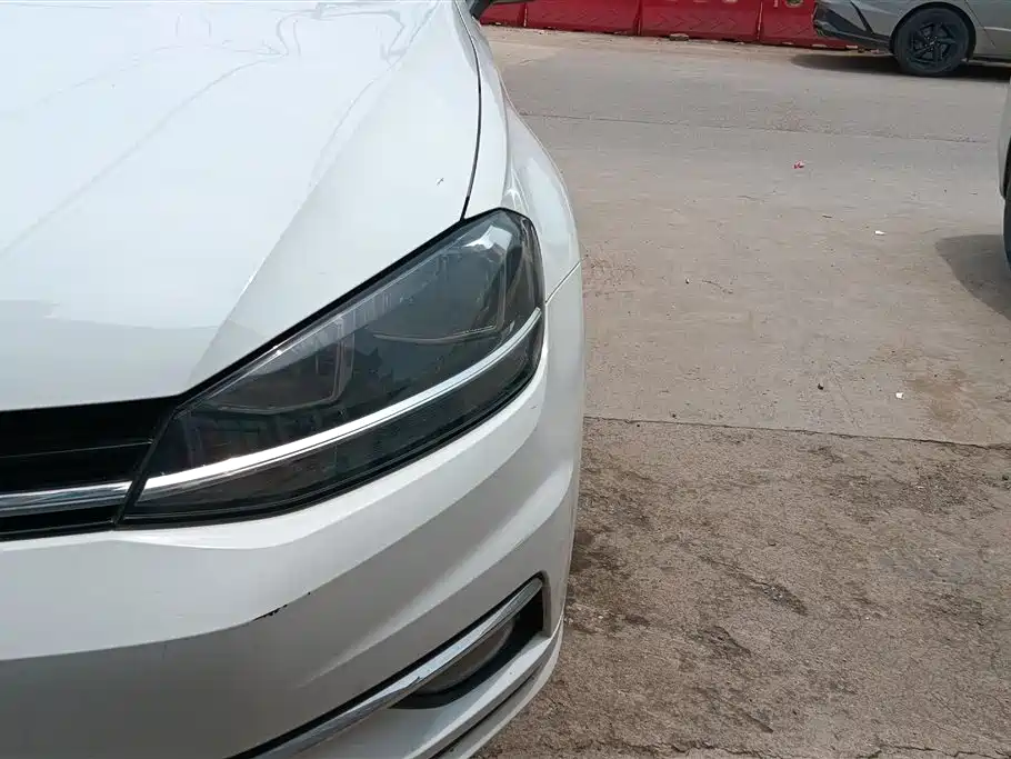 Volkswagen Golf 2020 Beloved Edition 280TSI DSG Comfort фото 5
