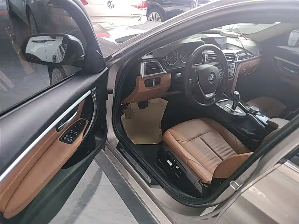 BMW 3 Series 2016 320Li Luxury Design Package фото 16
