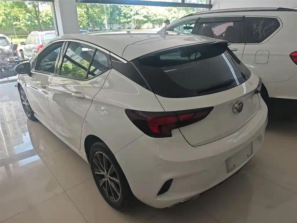 Buick Verano 2016 Hatchback GS 20T DCT Passion Sport фото 5