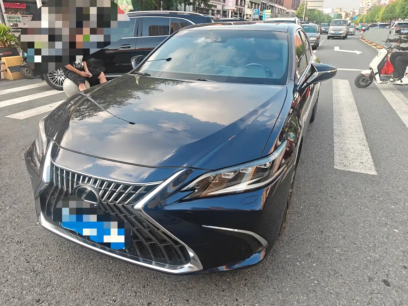 Lexus ES 2022 300h Ultimate Edition