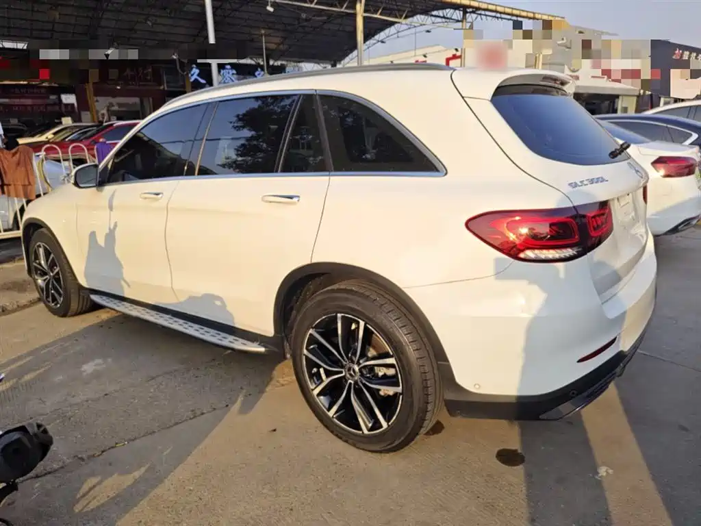 Mercedes-Benz GLC 2020 Facelift GLC 300 L 4MATIC Dynamic фото 4