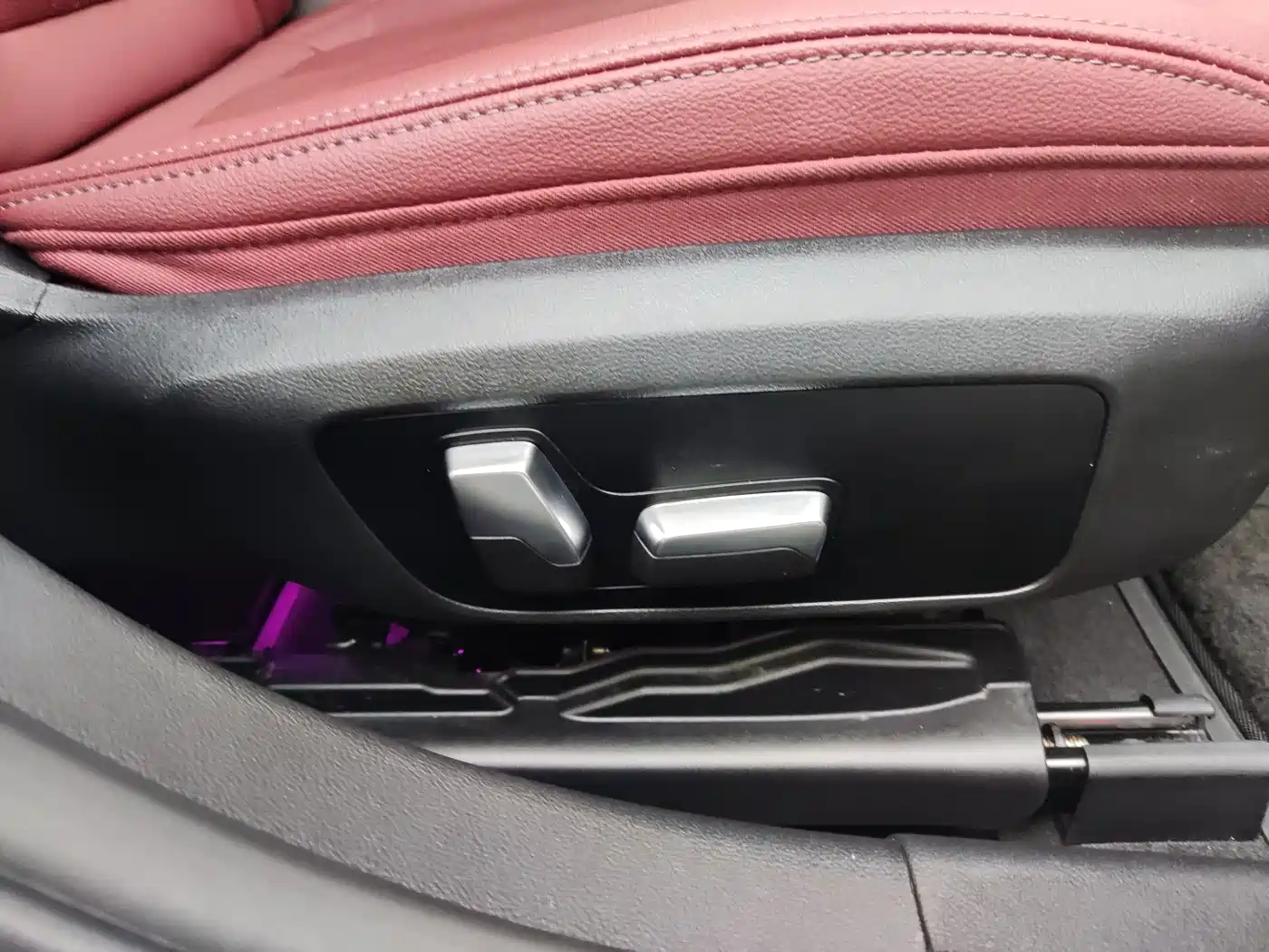 BMW 3 Series 2023 320Li M Sport Package фото 10