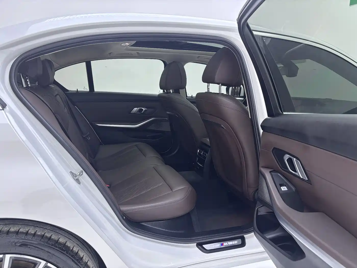 BMW 3 Series 2023 320Li M Sport Package фото 10