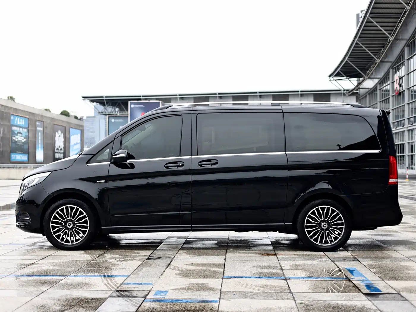 Фото 5 - Mercedes-Benz V-Class