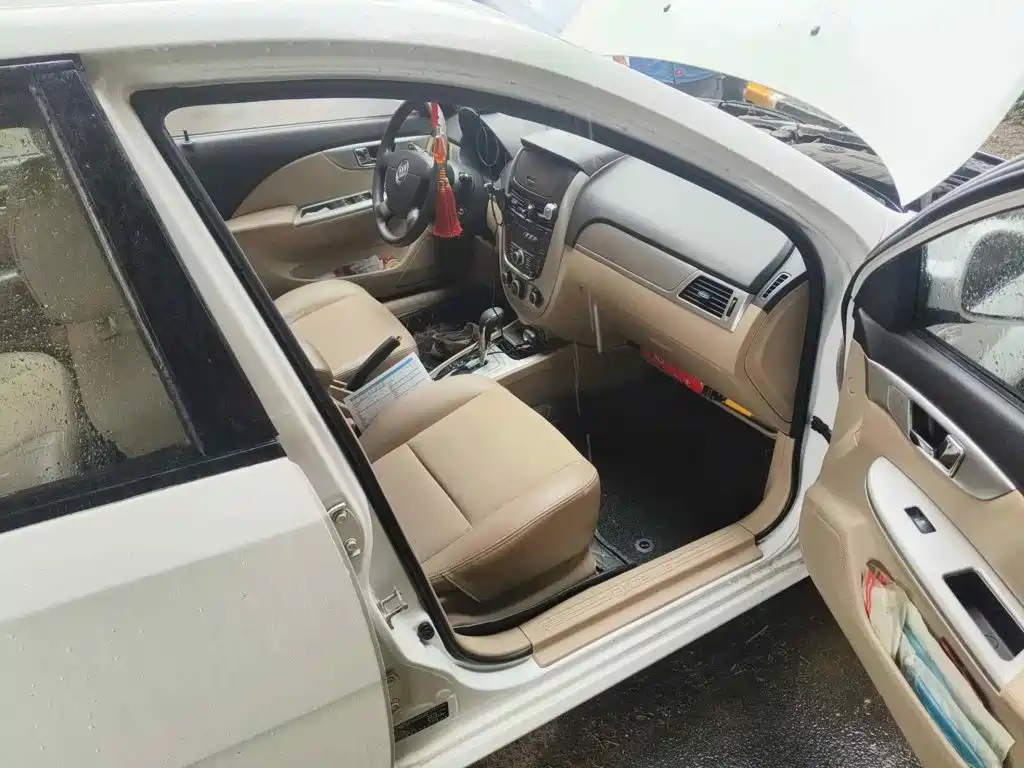 صورة 12 - Buick Excelle