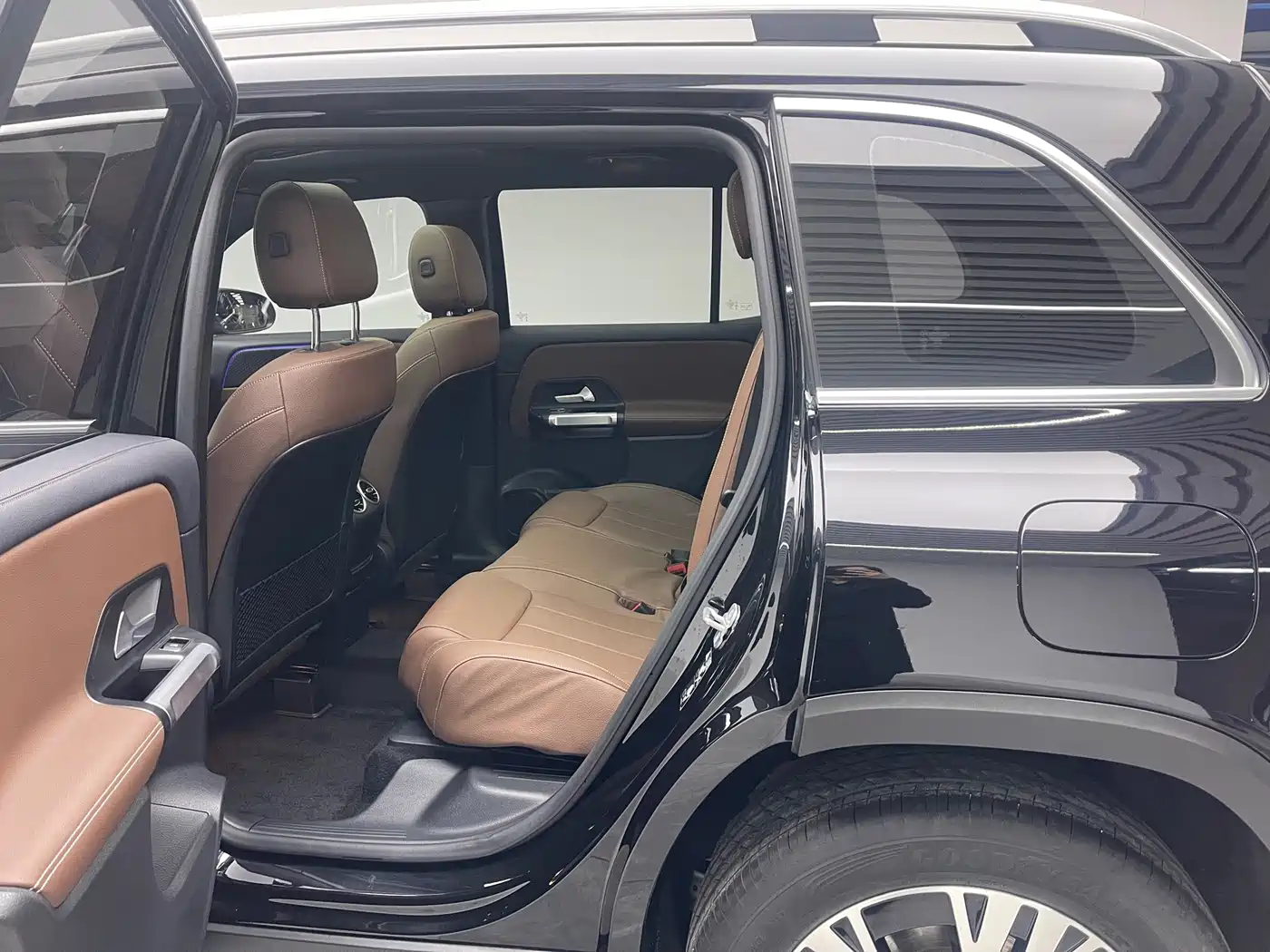 Mercedes-Benz GLB 2024 Facelift GLB 220 Dynamic фото 17
