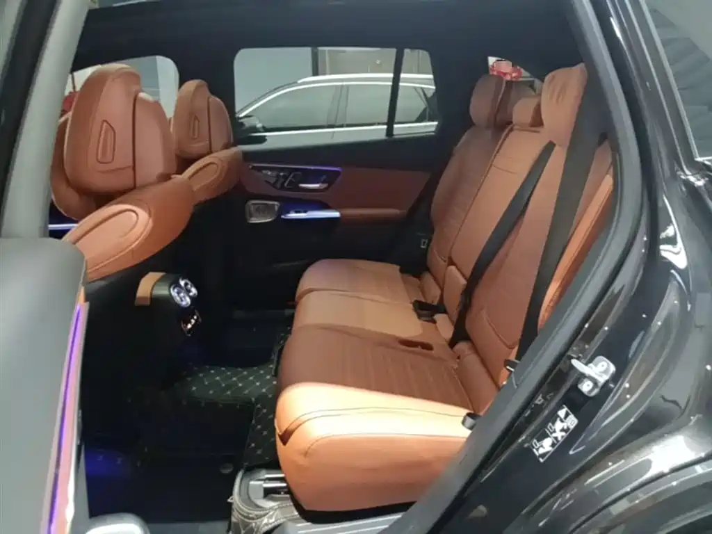 Mercedes-Benz GLC 2023 GLC 300 L 4MATIC Luxury 7-Seater фото 17