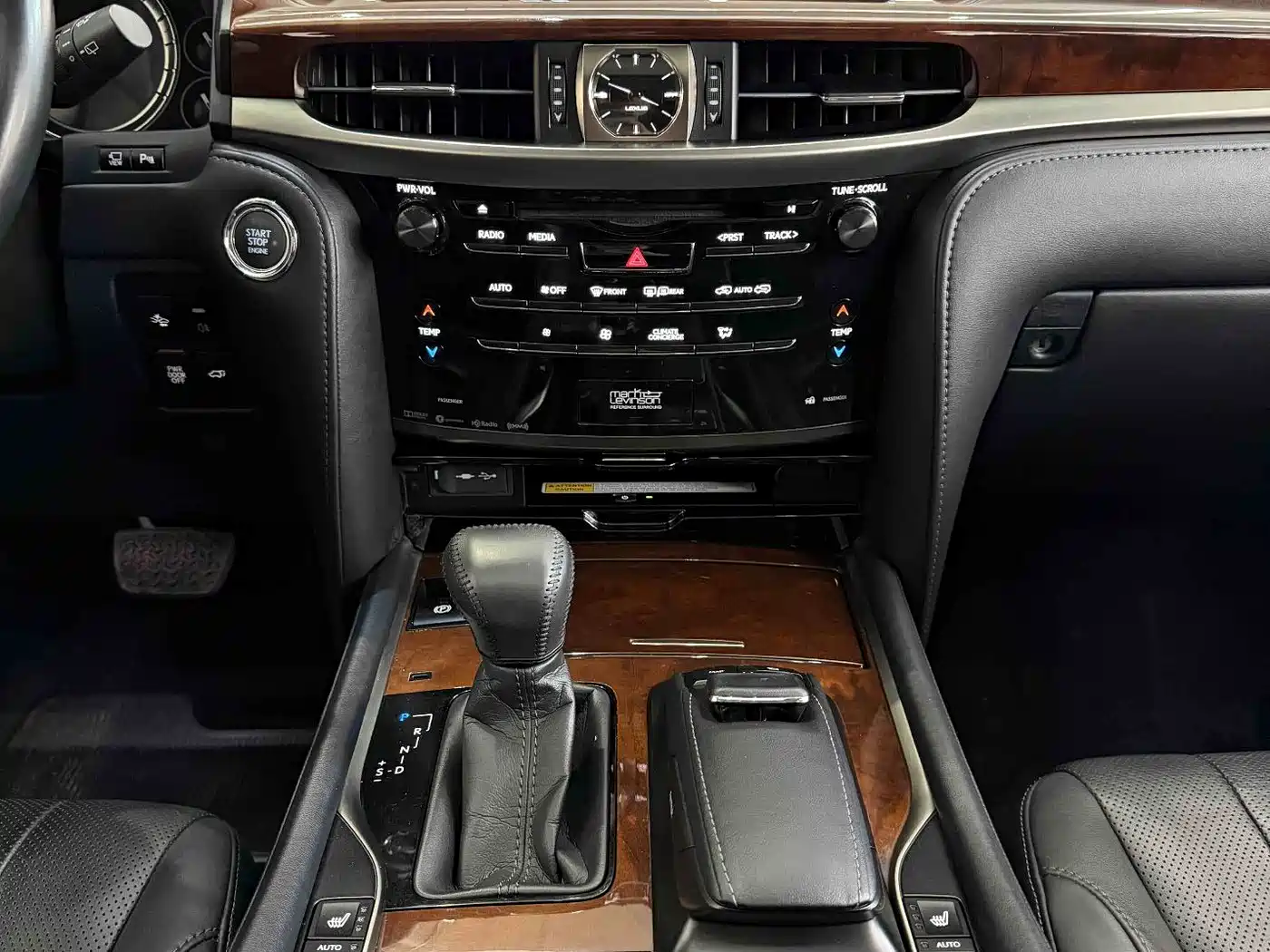 Lexus LX 2017 570 Prestige Luxury фото 9