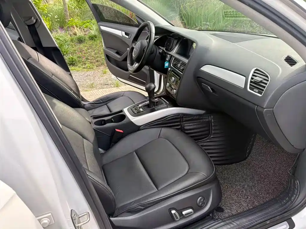 Audi A4L 2015 35 TFSI Auto Standard фото 13