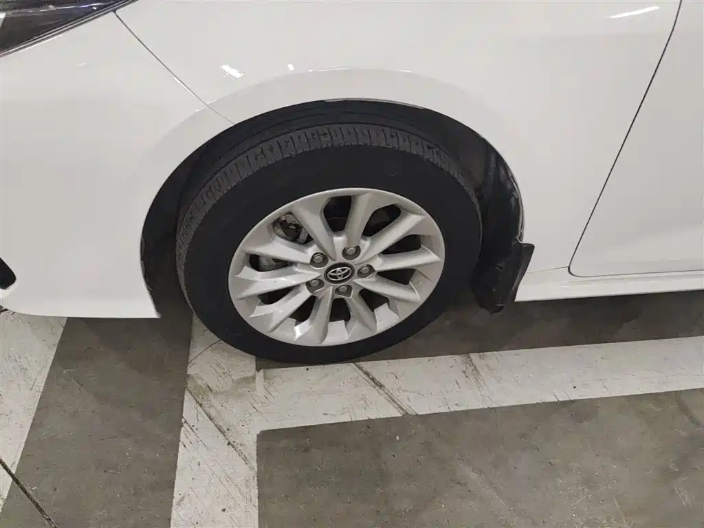 Toyota Corolla 2021 1.2T S-CVT Elite PLUS Edition фото 23