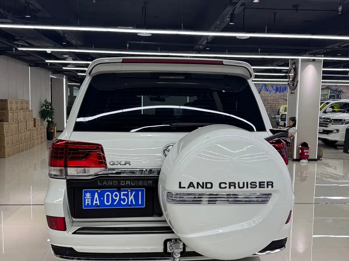 Toyota Land Cruiser (Import) 2015 2015 4.0L V6 Middle East Limited Edition
