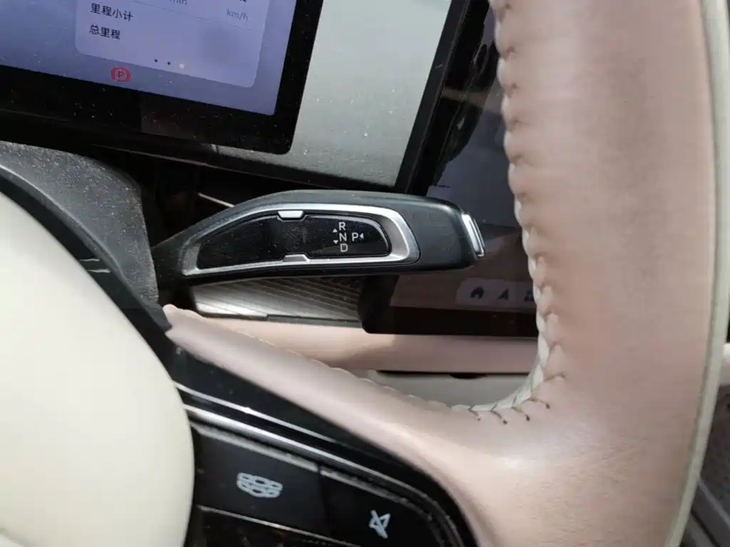 Geely Geometry M6 2023 2022 580 New Fun Edition
