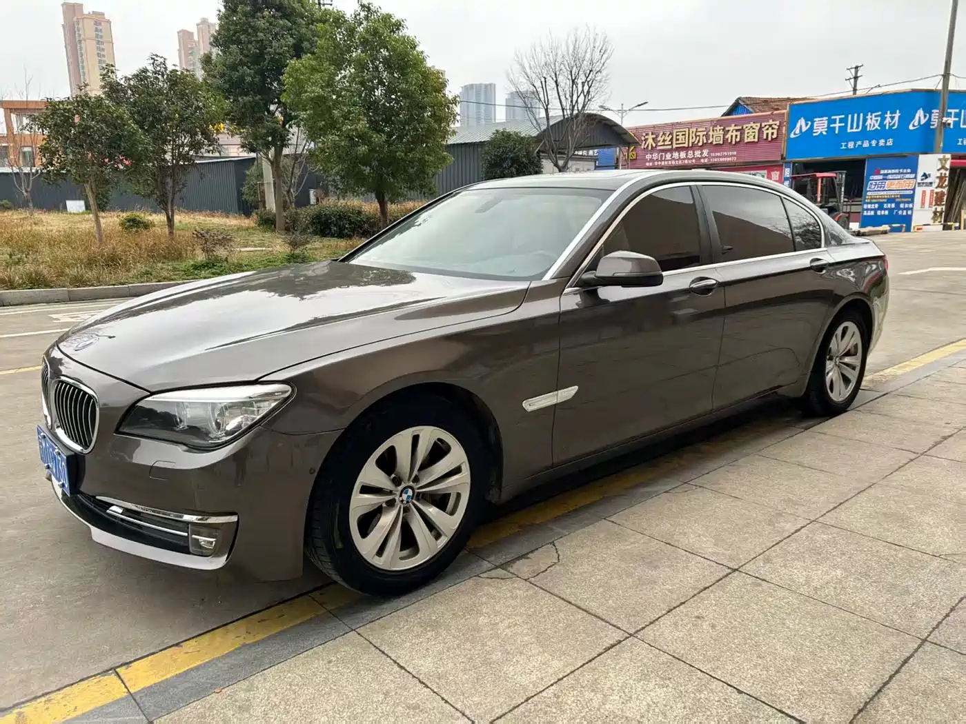 BMW 7 Series 2013 Model 730Li Luxury фото 4