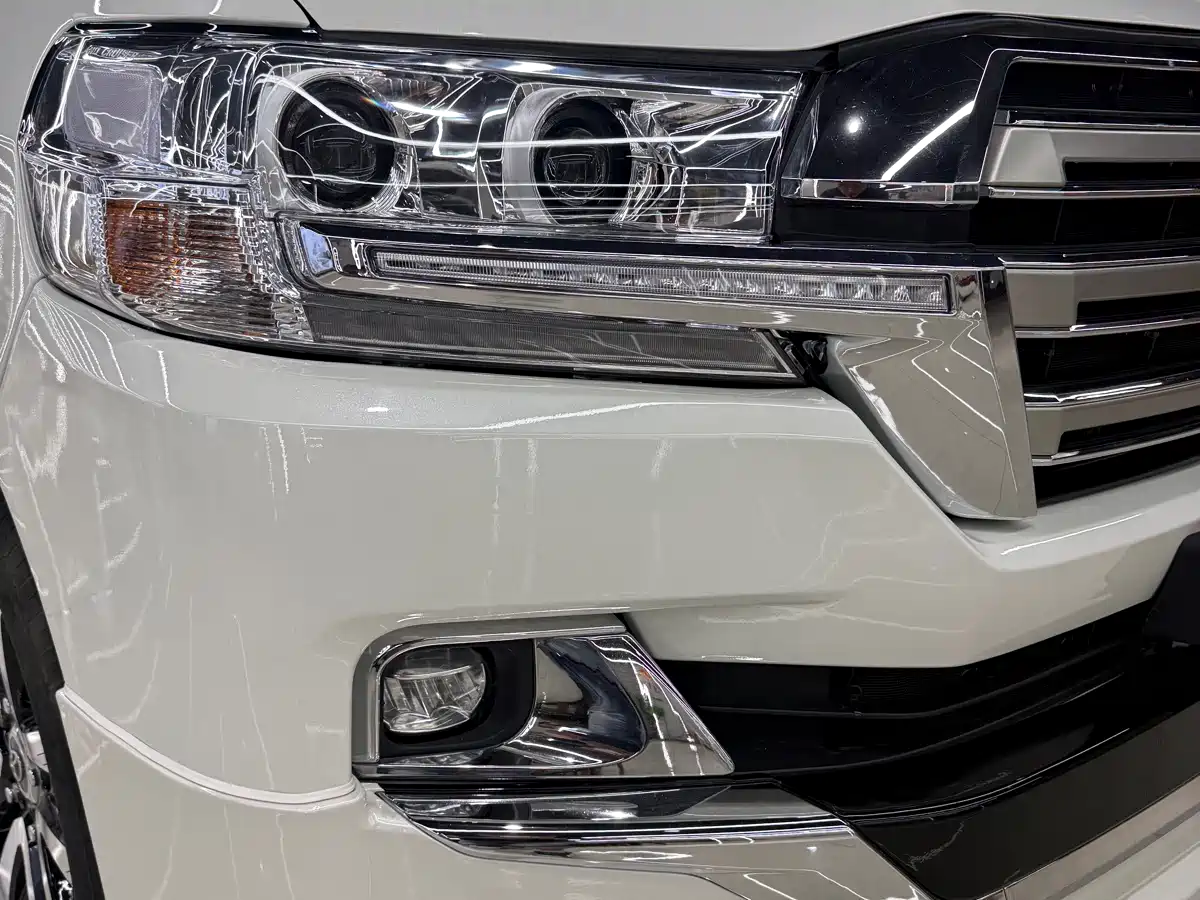 Toyota Land Cruiser (Import) 2015 2015 4.0L V6 Middle East Limited Edition