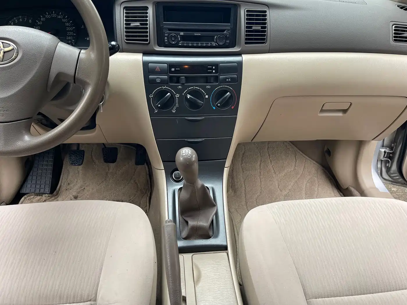 Toyota Corolla 2009 Model 1.6L Manual G Special Edition фото 22
