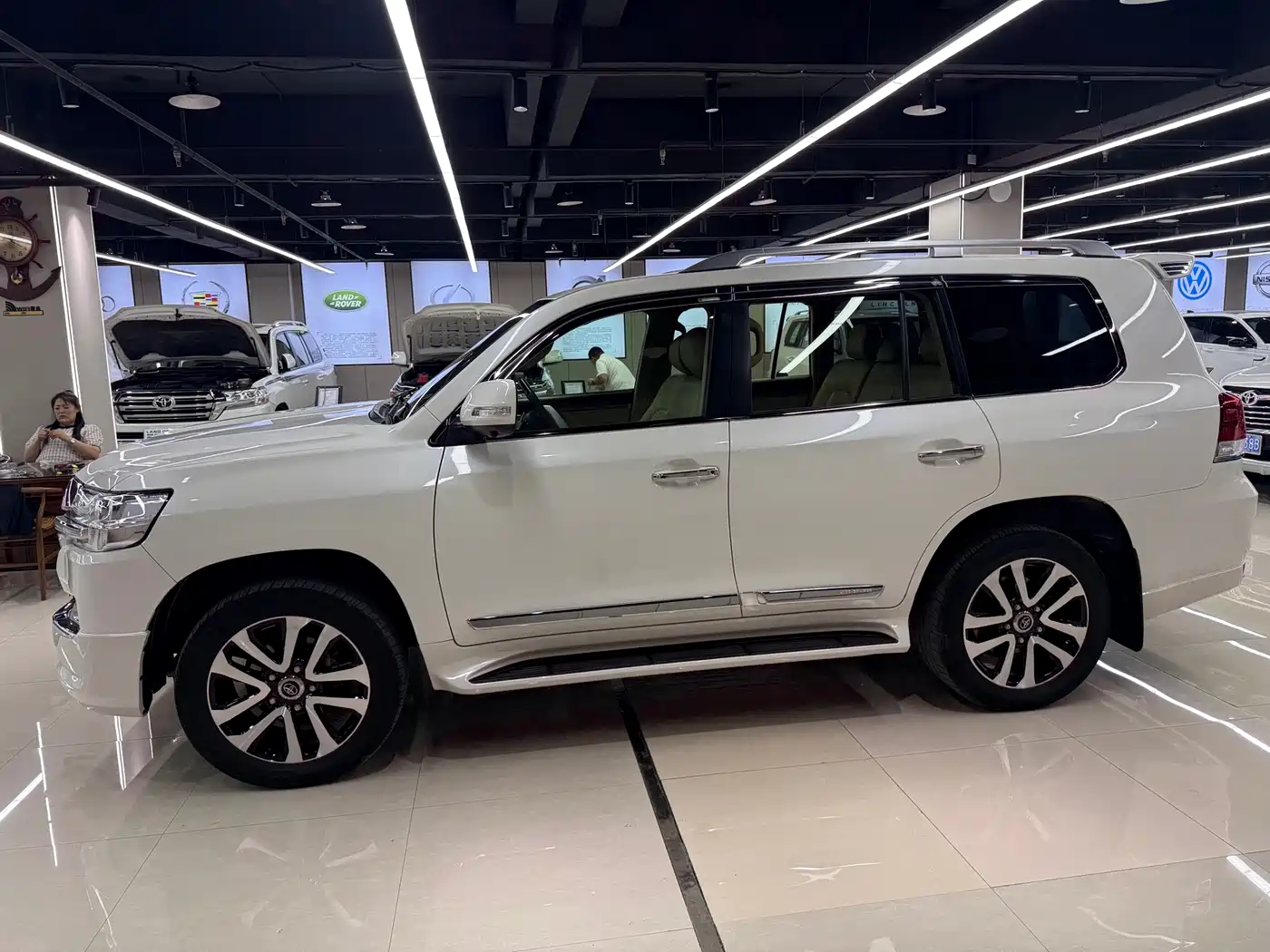Toyota Land Cruiser (Import) 2015 2015 4.0L V6 Middle East Limited Edition