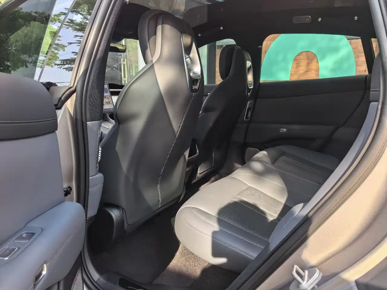 Xiaomi Auto Xiaomi YU7 2025 Extended Range RWD Edition фото 7