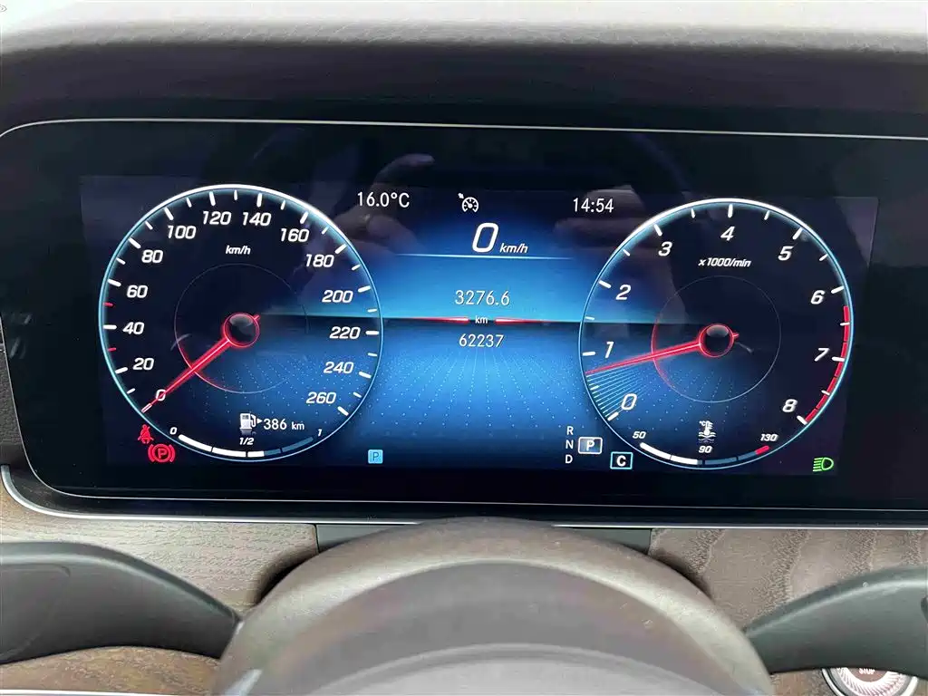 Mercedes-Benz E-Class 2022 Model Facelift II E 260 L 4MATIC фото 12